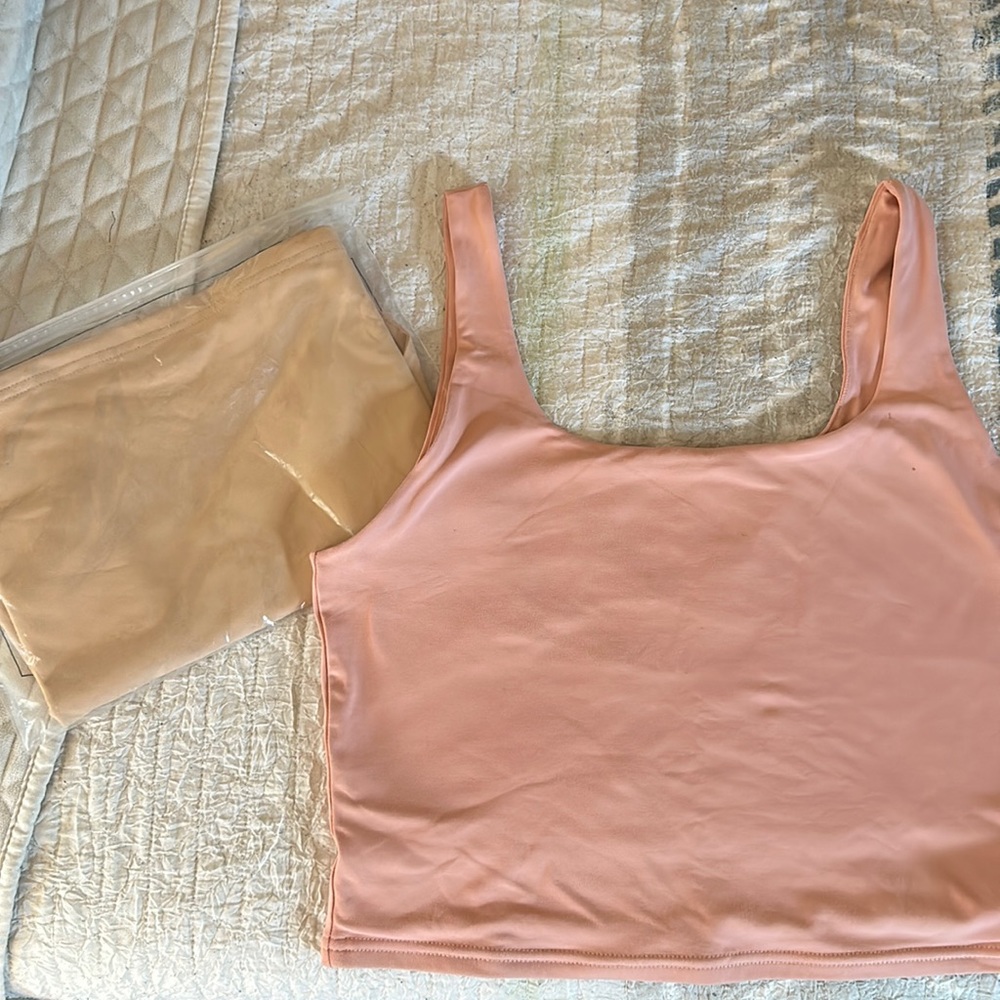 2 pack crop top tank tops - Large